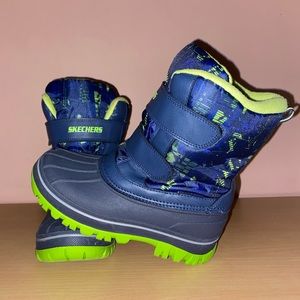 Skechers kids snow boots